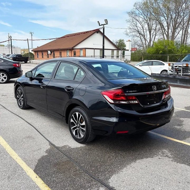 2013 Honda Civic 9th Gen - Image 4 of 19