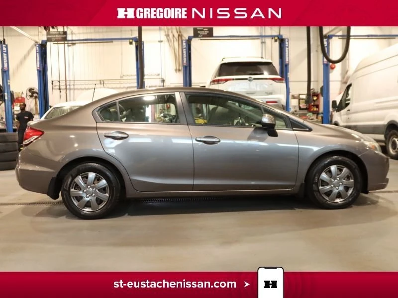 2013 Honda Civic 9th Gen - Image 10 of 19