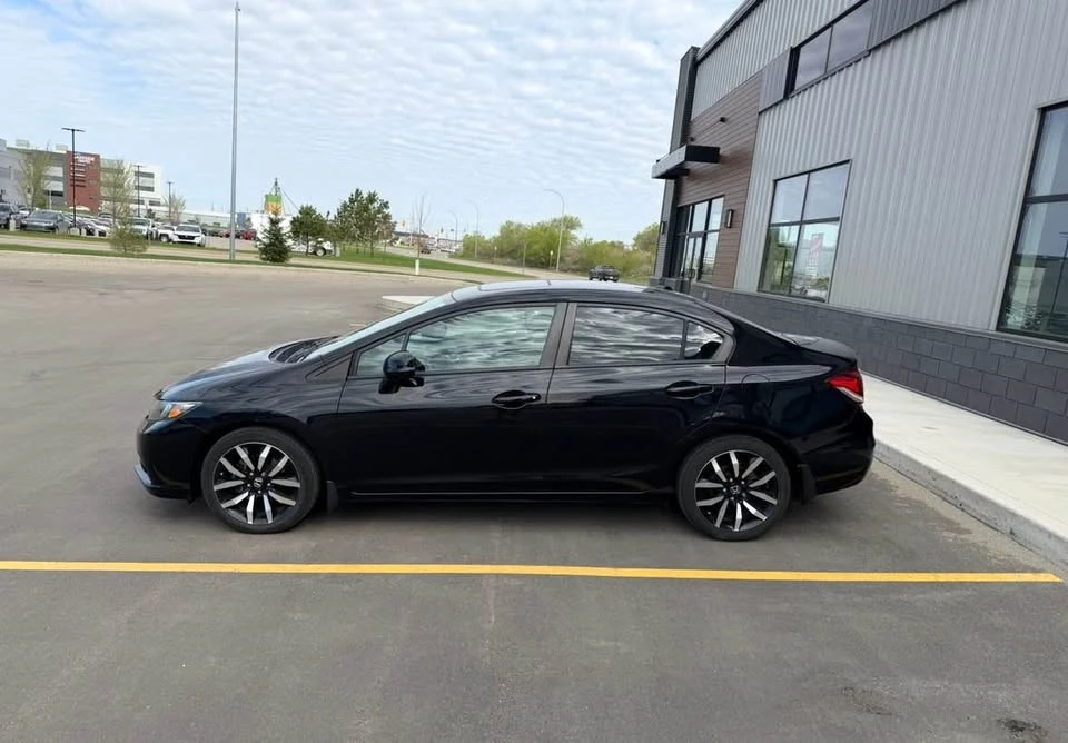 2013 Honda Civic 9th Gen - Image 2 of 9