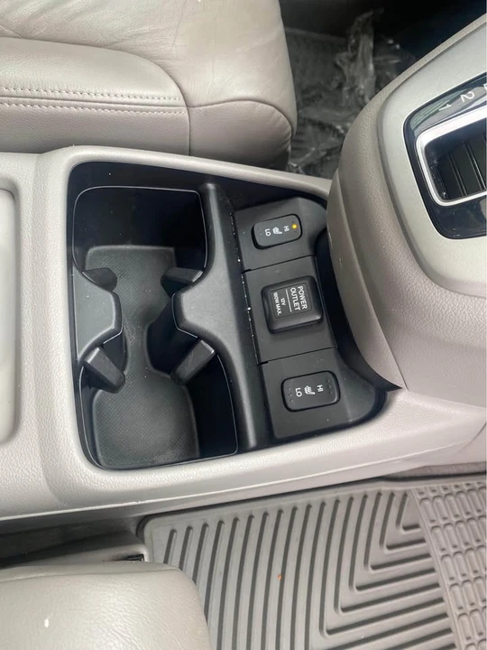 2013 Honda CR-V 4th Gen - Image 2 of 9