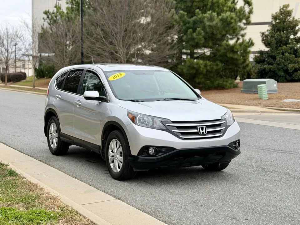 2013 Honda CR-V 4th Gen - Image 2 of 13