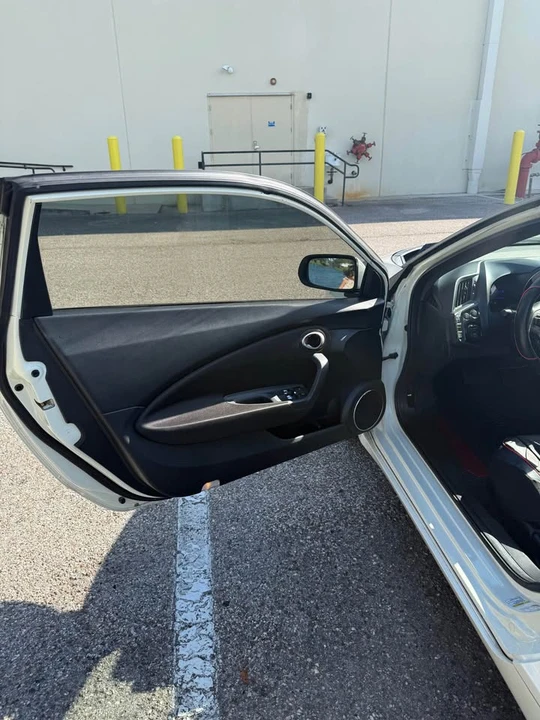 2013 Honda CR-Z - Image 12 of 17
