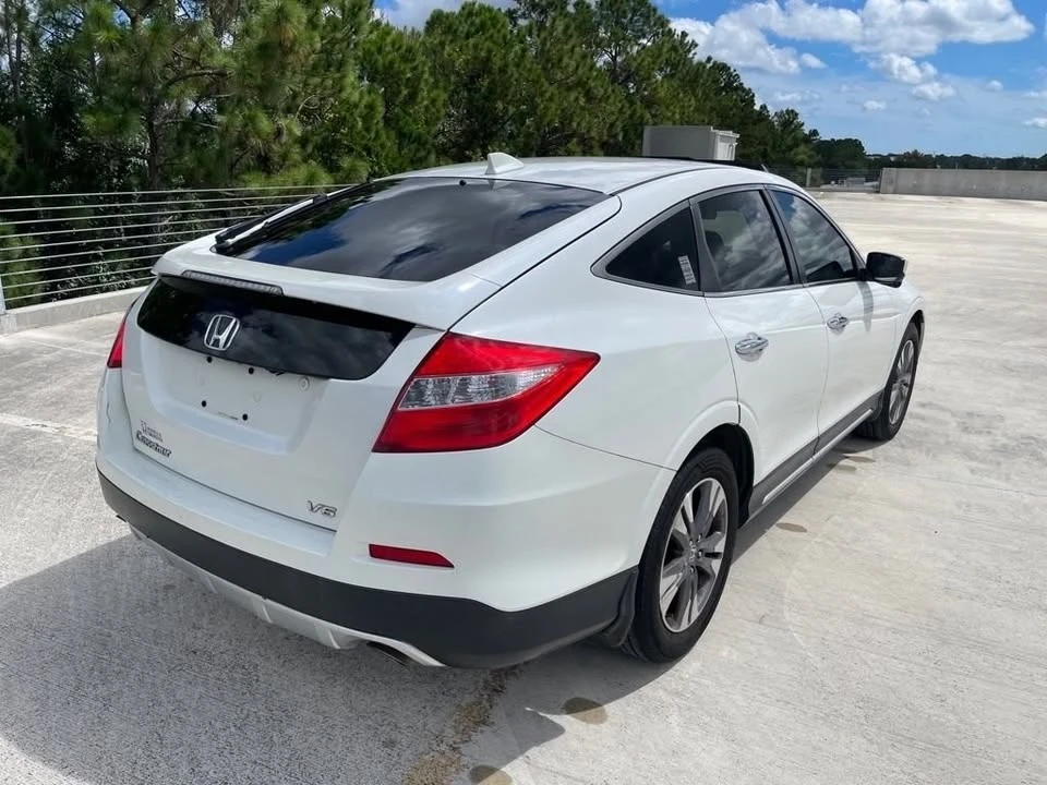 2013 Honda Accord 9th Gen - Image 6 of 9