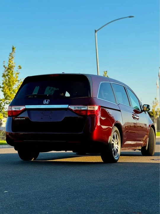 2013 Honda Odyssey - Image 4 of 13