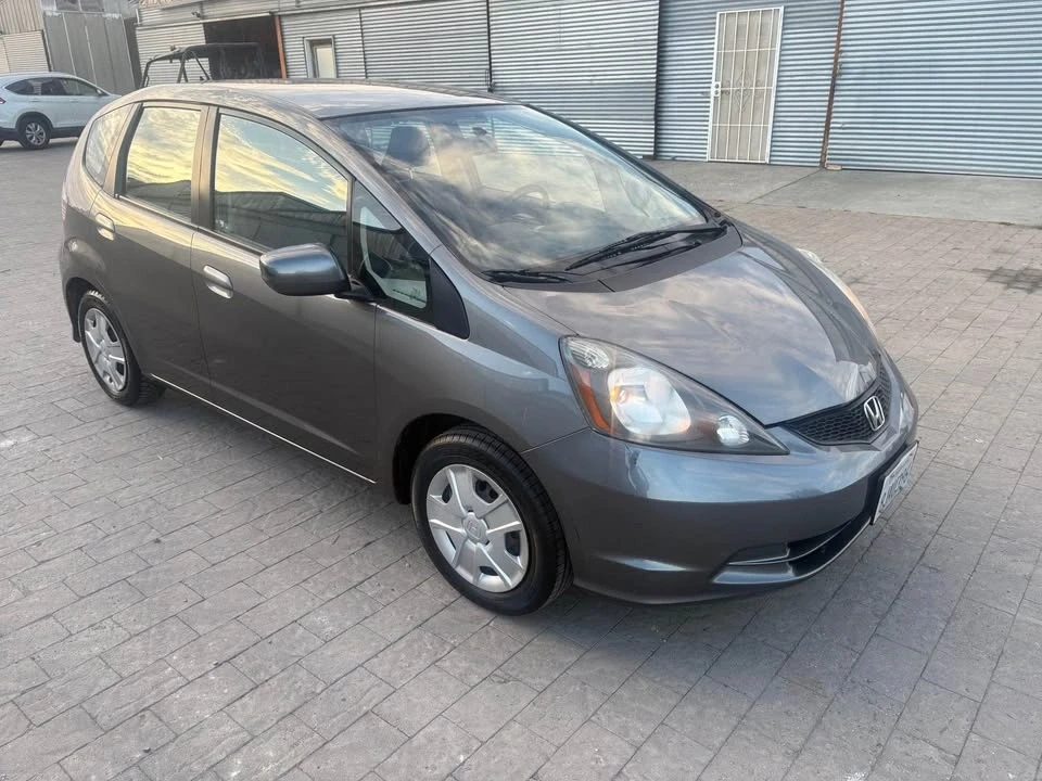 2013 Honda Fit - Image 5 of 15