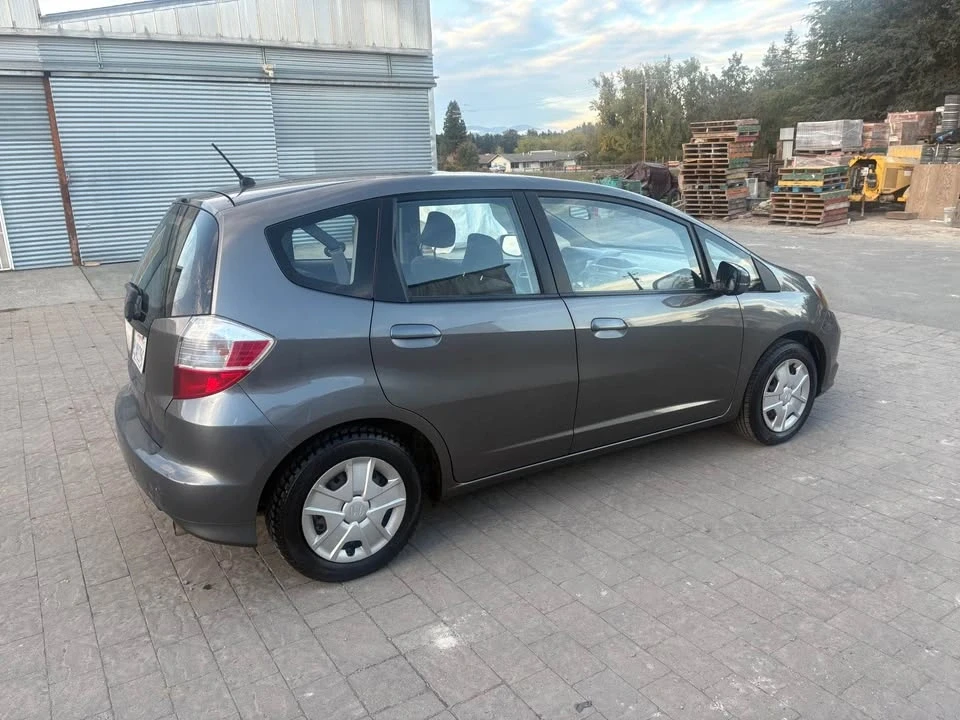 2013 Honda Fit - Image 8 of 15