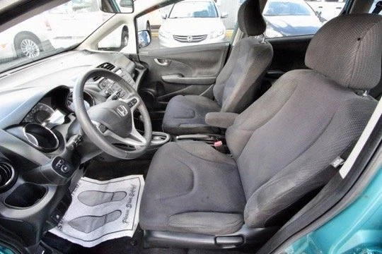 2013 Honda Fit - Image 12 of 17
