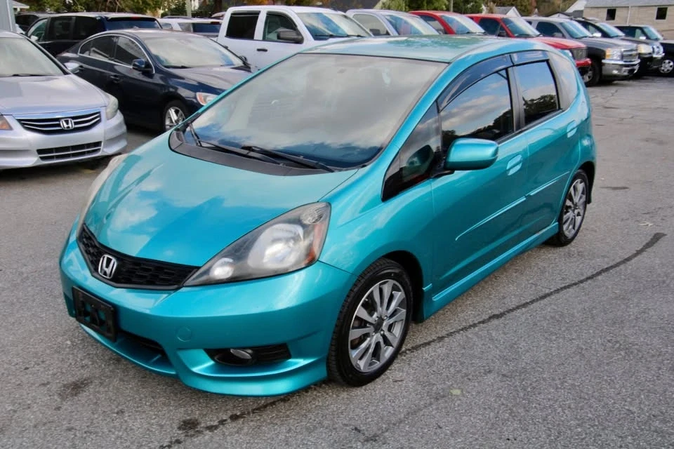 2013 Honda Fit - Image 2 of 17