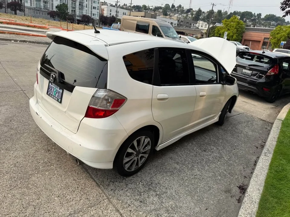 2013 Honda Fit - Image 4 of 10