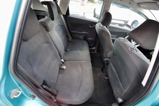 2013 Honda Fit - Image 15 of 17