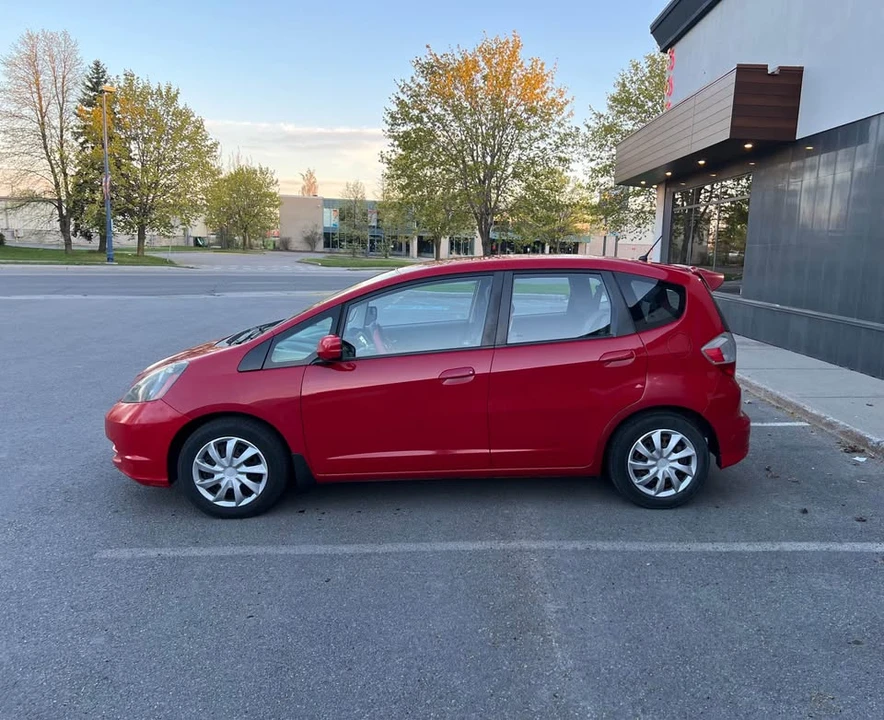 2013 Honda Fit - Image 8 of 14