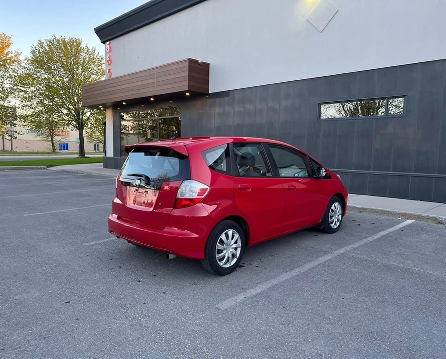 2013 Honda Fit - Image 5 of 14