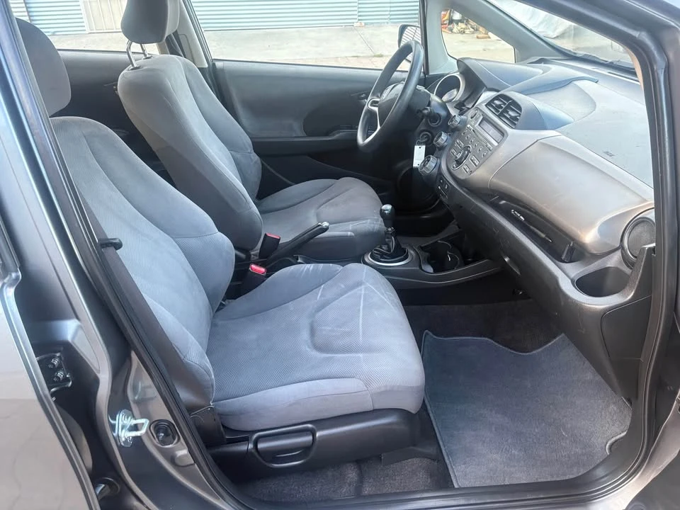 2013 Honda Fit - Image 11 of 13
