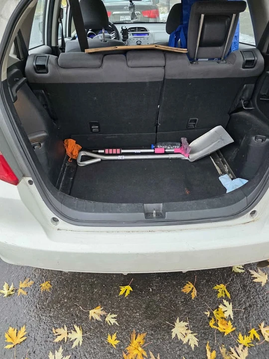 2013 Honda Fit - Image 3 of 8