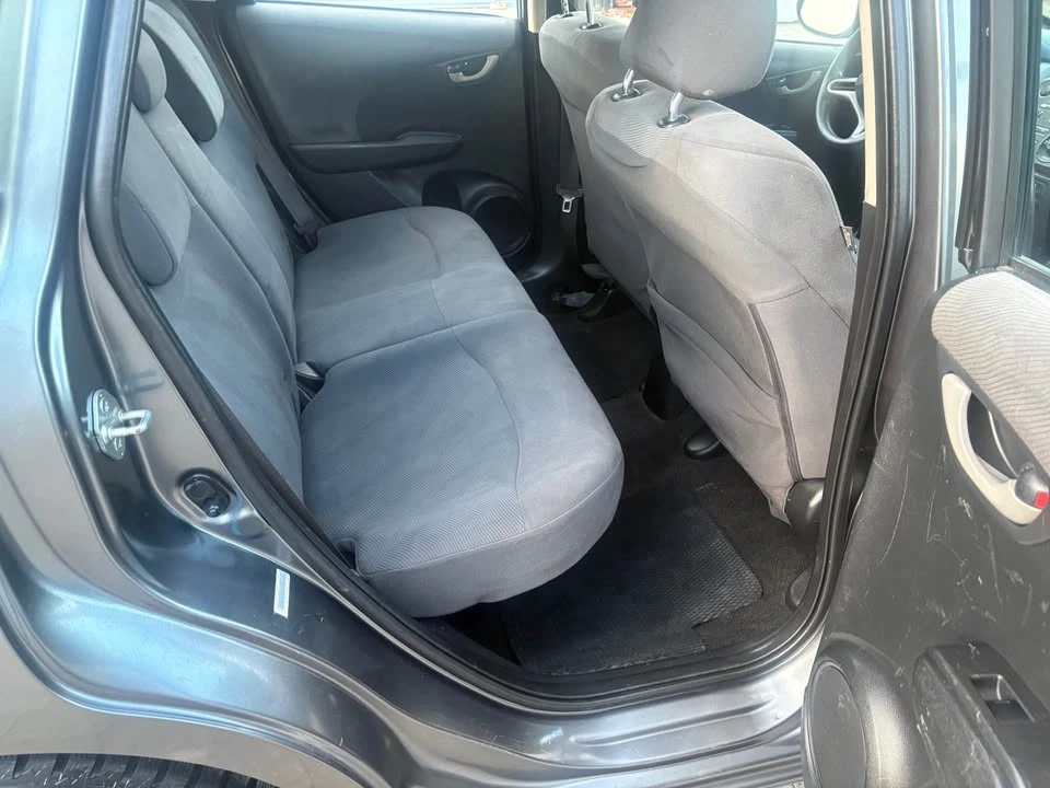 2013 Honda Fit - Image 10 of 13