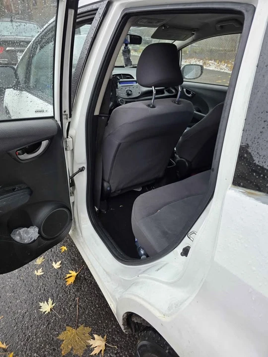 2013 Honda Fit - Image 5 of 8