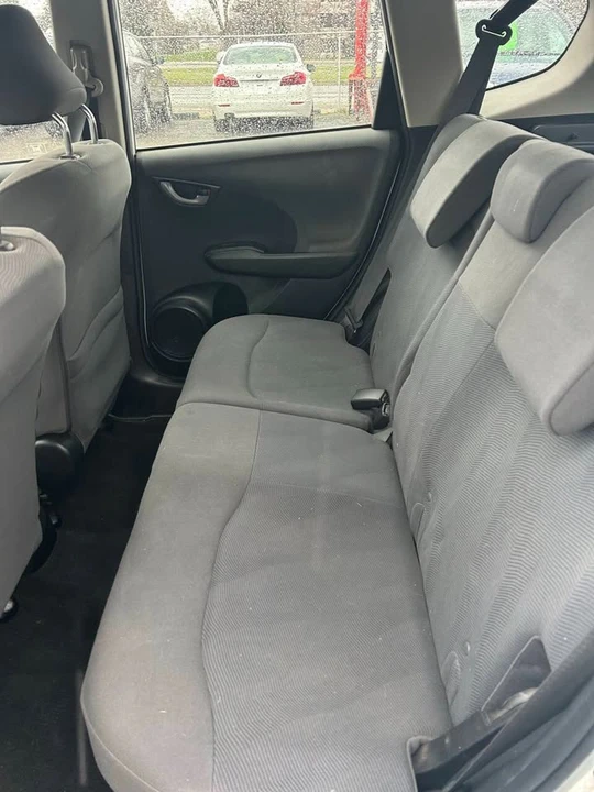 2013 Honda Fit - Image 13 of 14