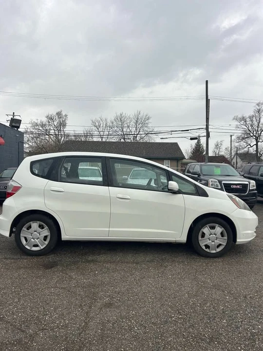 2013 Honda Fit - Image 8 of 14