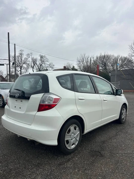 2013 Honda Fit - Image 4 of 14