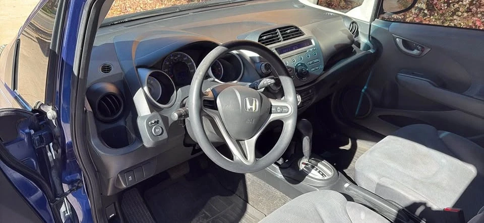 2013 Honda Fit - Image 8 of 12