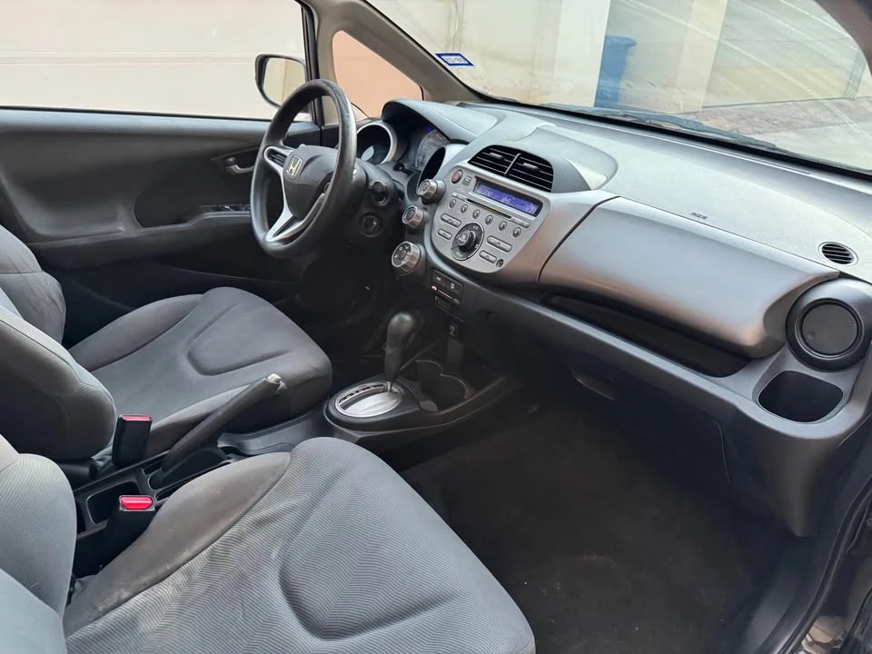 2013 Honda Fit - Image 5 of 8