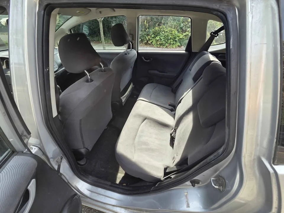 2013 Honda Fit - Image 16 of 18