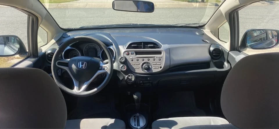 2013 Honda Fit - Image 10 of 19