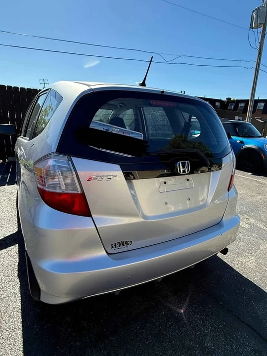 2013 Honda Fit - Image 3 of 10