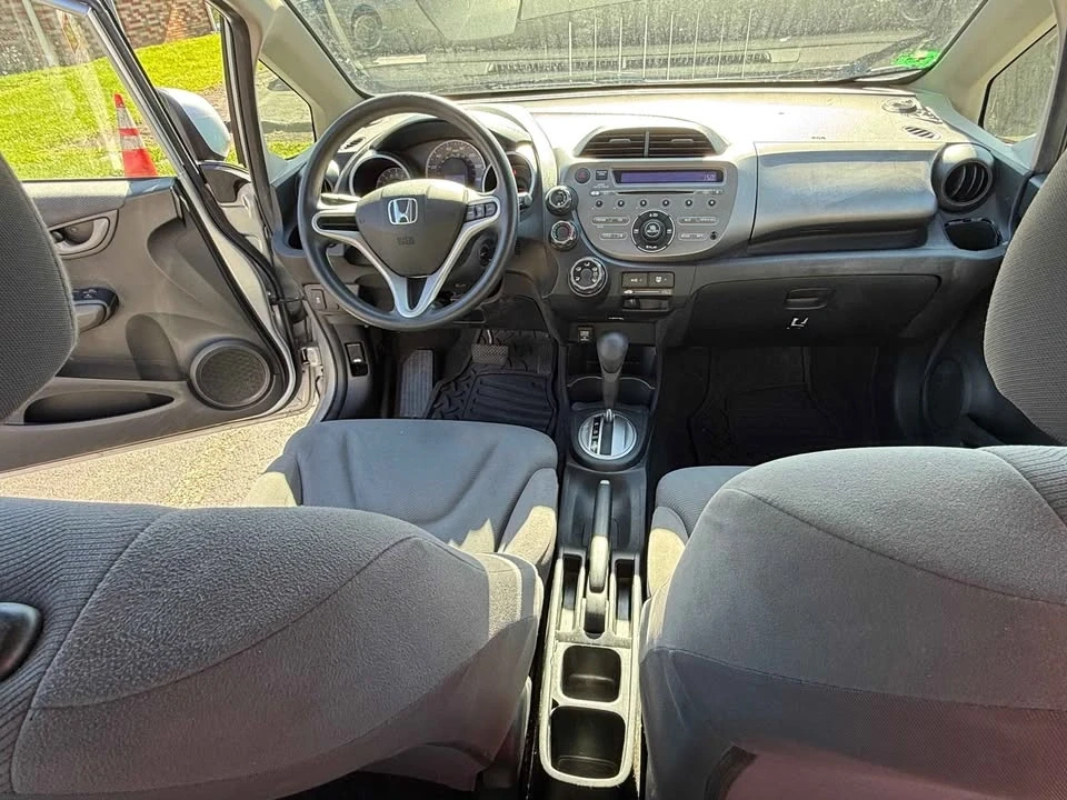 2013 Honda Fit - Image 8 of 10