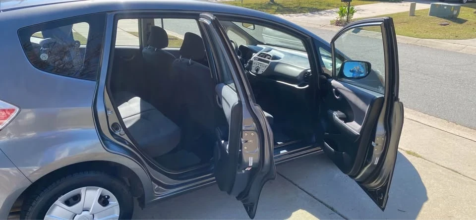2013 Honda Fit - Image 16 of 19