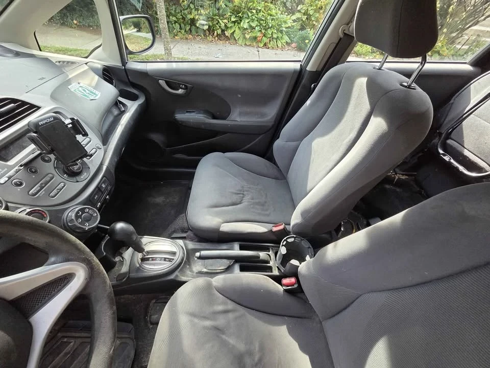 2013 Honda Fit - Image 15 of 18
