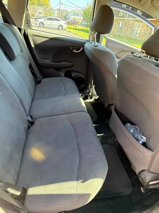 2013 Honda Fit - Image 7 of 10