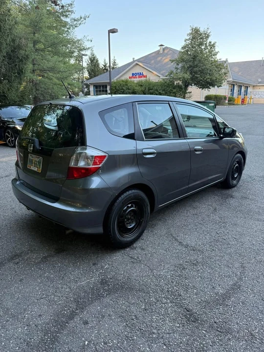 2013 Honda Fit - Image 4 of 15