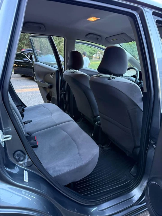 2013 Honda Fit - Image 13 of 15