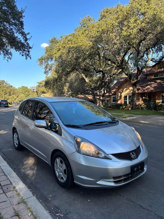 2013 Honda Fit - Image 2 of 9