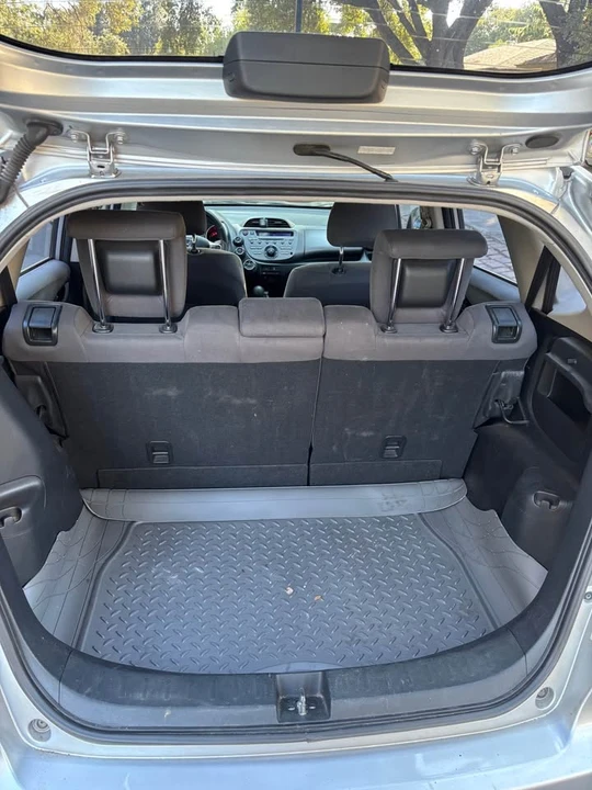 2013 Honda Fit - Image 5 of 9