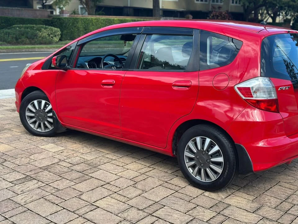 2013 Honda Fit - Image 3 of 5