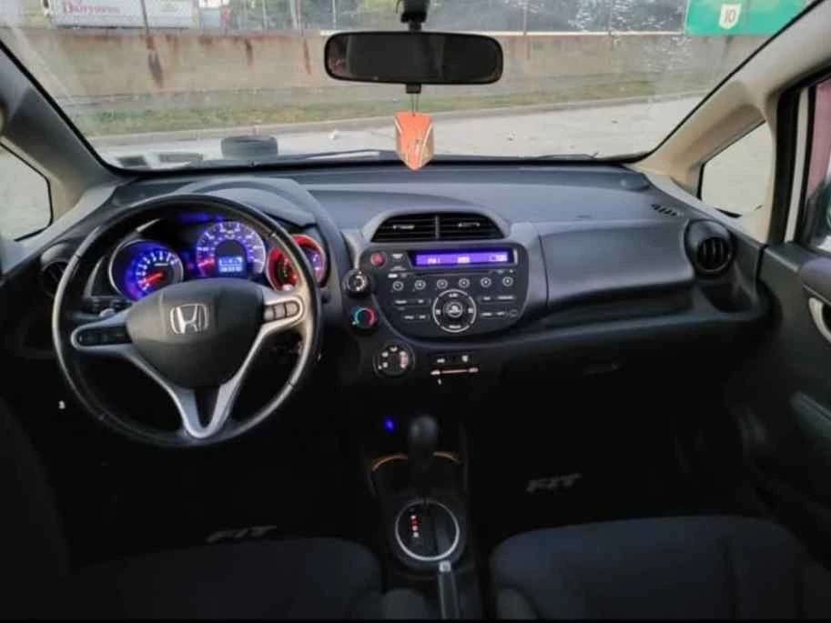 2013 Honda Fit - Image 6 of 7