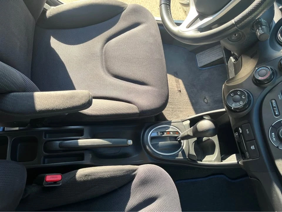 2013 Honda Fit - Image 11 of 20
