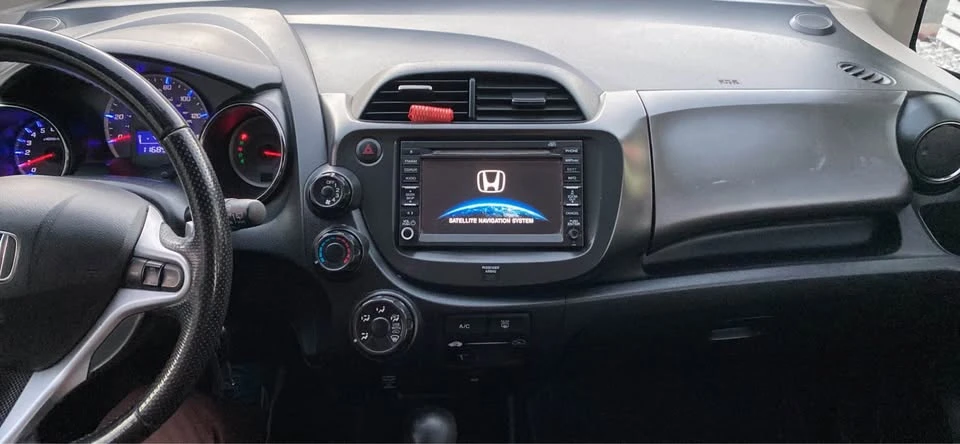2013 Honda Fit - Image 13 of 20
