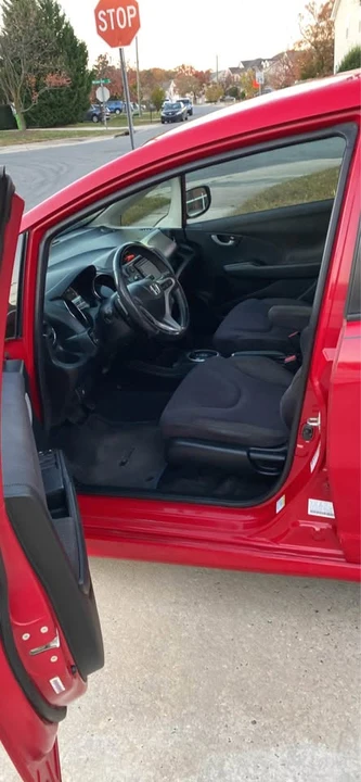 2013 Honda Fit - Image 10 of 20