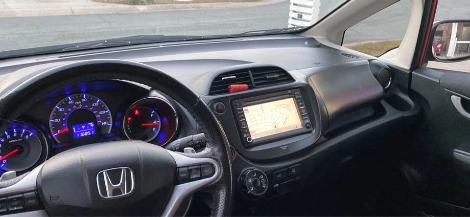 2013 Honda Fit - Image 15 of 20