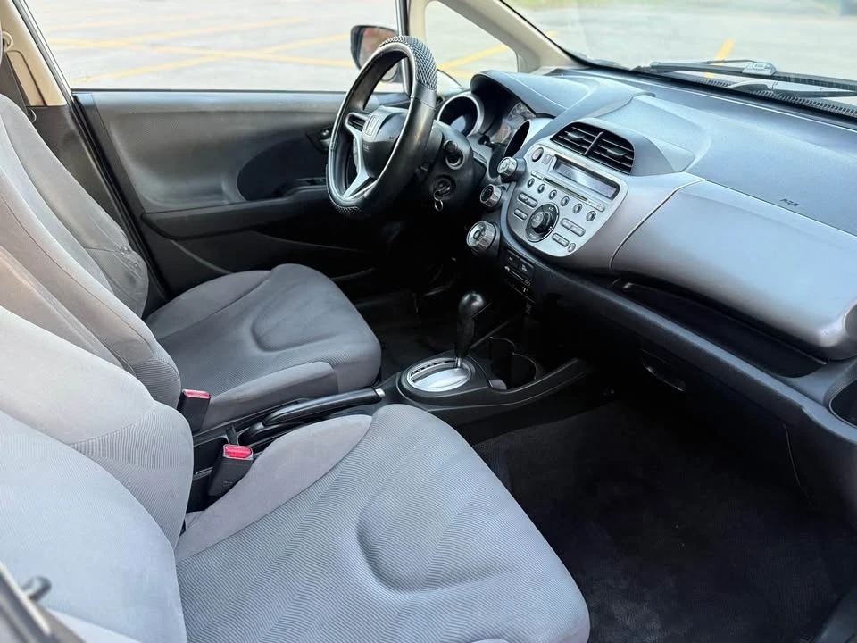 2013 Honda Fit - Image 6 of 11