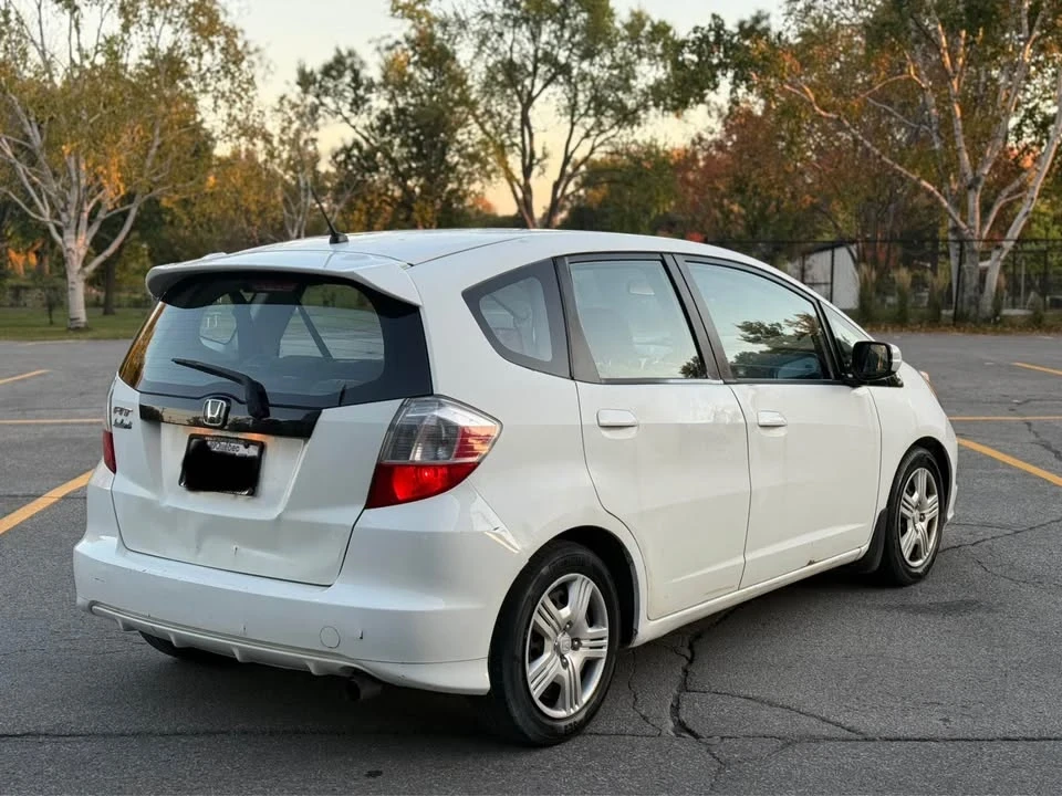 2013 Honda Fit - Image 3 of 11