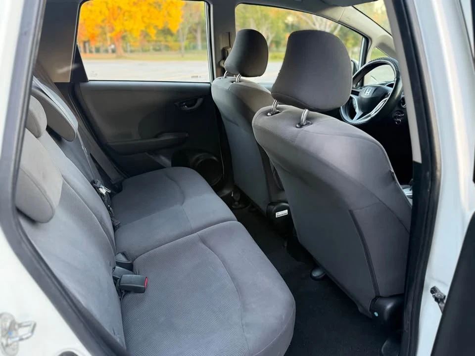 2013 Honda Fit - Image 9 of 11