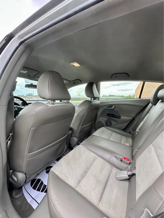 2013 Honda Insight 2nd Gen - Image 5 of 8