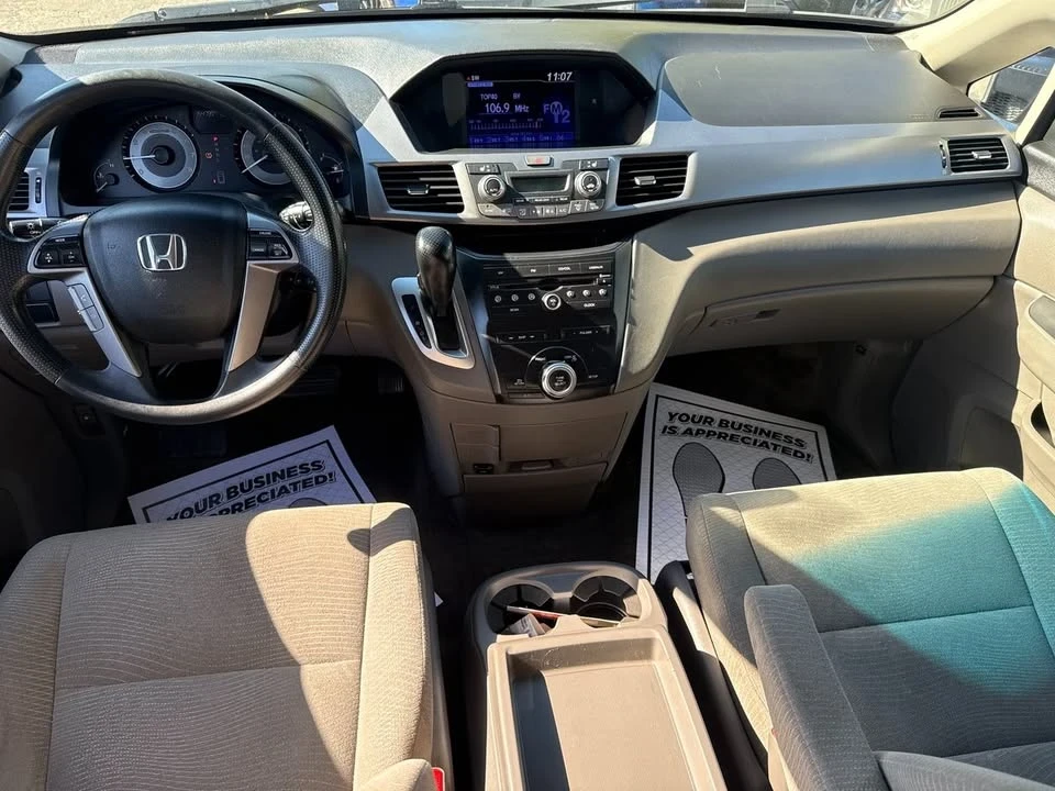 2013 Honda Odyssey - Image 10 of 20