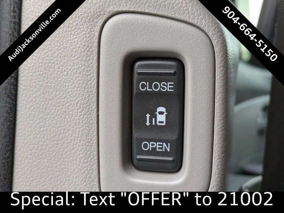 2013 Honda Odyssey - Image 18 of 20