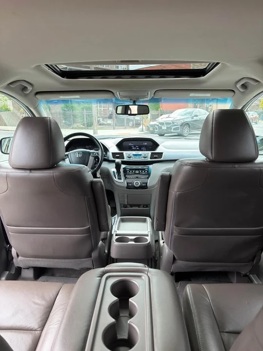 2013 Honda Odyssey - Image 9 of 15