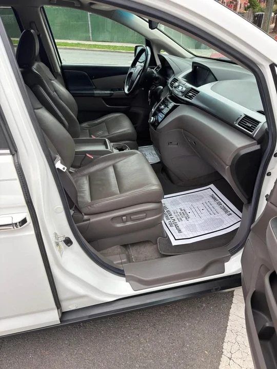 2013 Honda Odyssey - Image 8 of 15